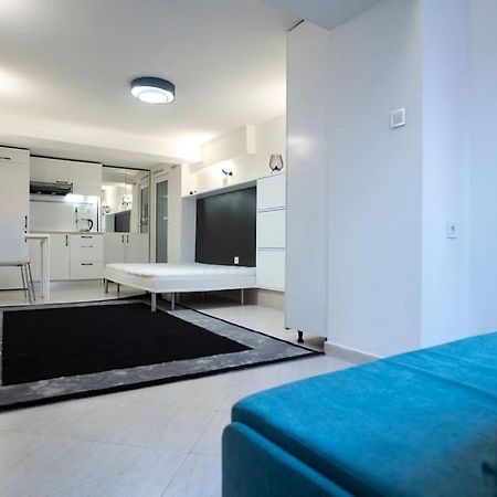 Studio With Courtyard Just Steps Away Vitosha Str Sofia Exterior foto
