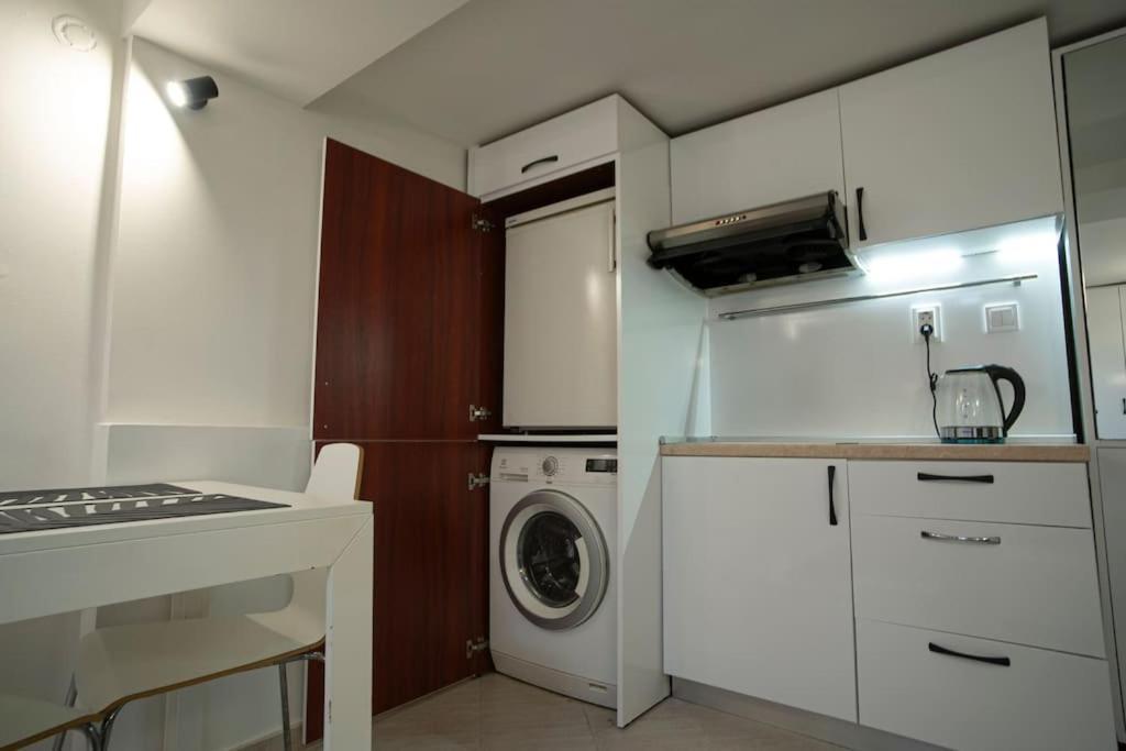 Studio With Courtyard Just Steps Away Vitosha Str Sofia Exterior foto